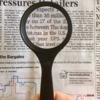 5x black aspheric magnifier magnifying news paper text made in usa 