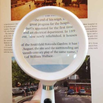 2.5x LED Torch Stand Magnifier 5x when lifted